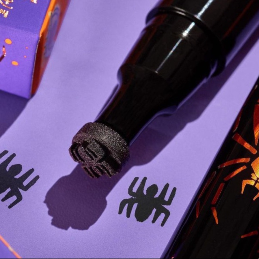 CP x Disney Hocus Pocus | Spider Eyeliner Stamp | New in packaging | Black Stamp